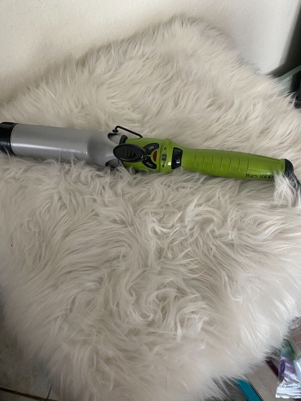 Bed Head Epic Volume Curling Wand Iron Green Apple Handle 5 inch Barrell